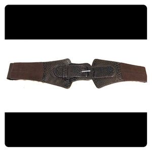 New York & Company suede & snakeskin M/L belt